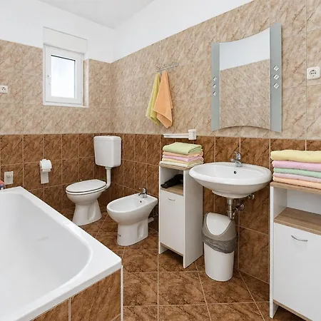 3 Bedroom Stunning In